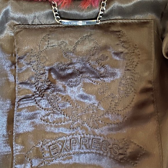 ✨Host Pick✨ Express Faux Fur Cropped Coat - Burgundy - Picture 5 of 7